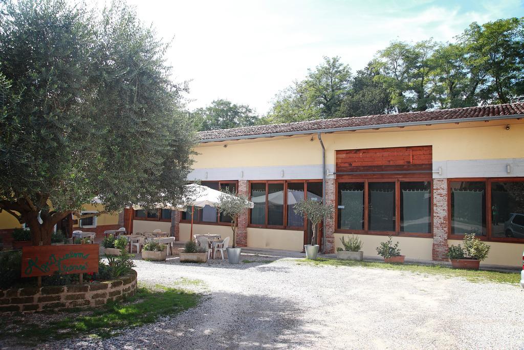 Agriturismo Licensi Del Bresa Villa Monzambano Bilik gambar