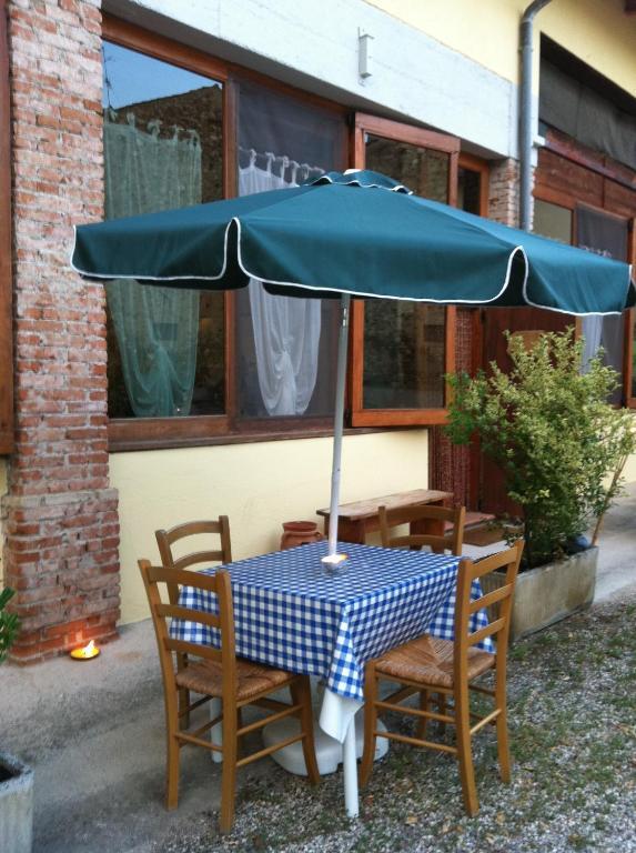 Agriturismo Licensi Del Bresa Villa Monzambano Bilik gambar