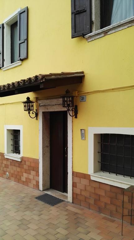 Agriturismo Licensi Del Bresa Villa Monzambano Luaran gambar