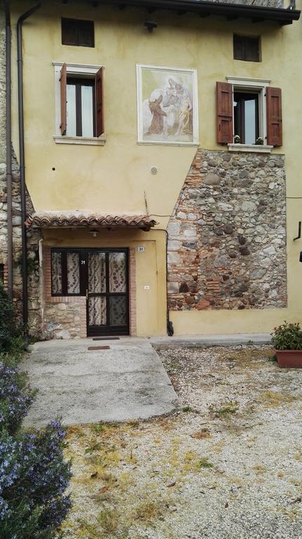 Agriturismo Licensi Del Bresa Villa Monzambano Luaran gambar