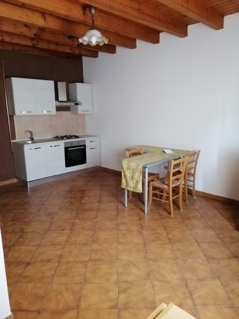 Agriturismo Licensi Del Bresa Villa Monzambano Luaran gambar